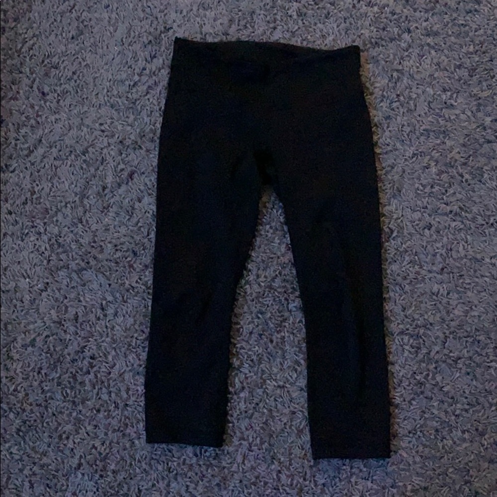 lululemon aligned capris cropped black leggings